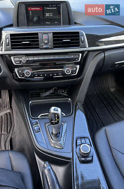 Седан BMW 3 Series 2017 в 