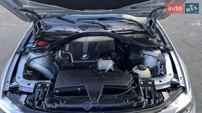 Седан BMW 3 Series 2017 в Полтаві