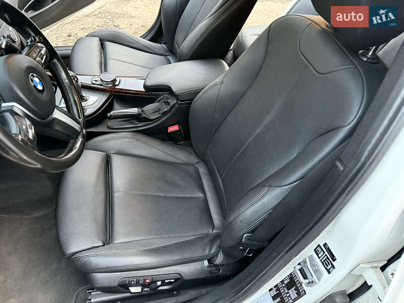 Седан BMW 3 Series 2015 в Киеве