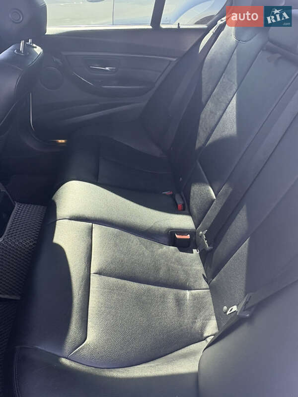 Седан BMW 3 Series 2012 в Києві