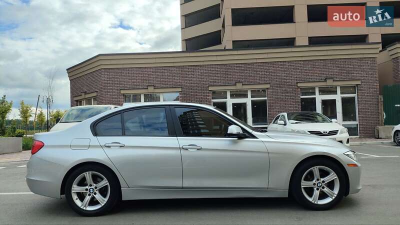 Седан BMW 3 Series 2014 в Киеве
