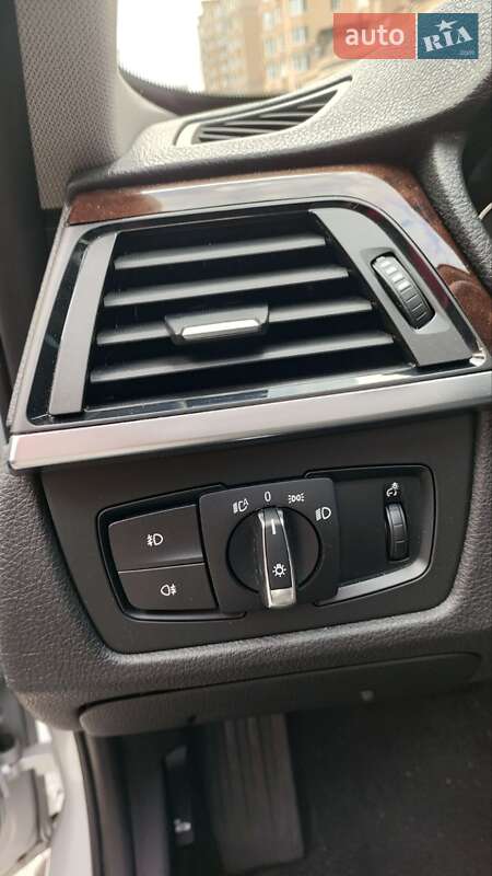Седан BMW 3 Series 2014 в Киеве
