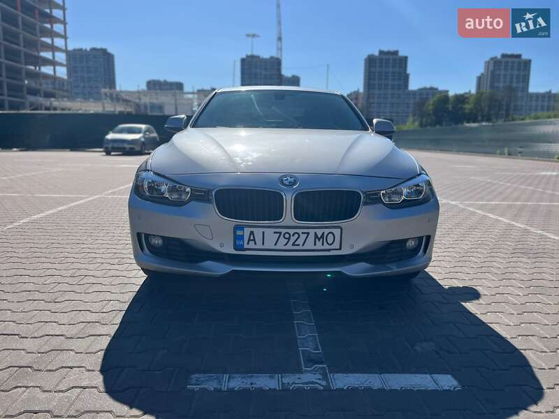 Седан BMW 3 Series 2012 в Киеве