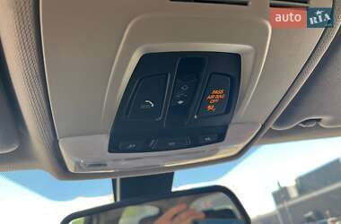 Седан BMW 3 Series 2012 в 