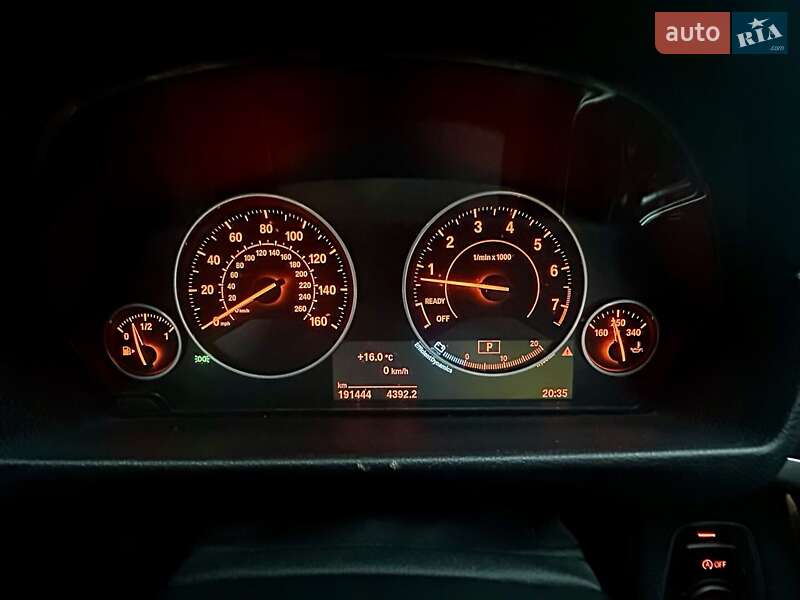Седан BMW 3 Series 2016 в Макарові