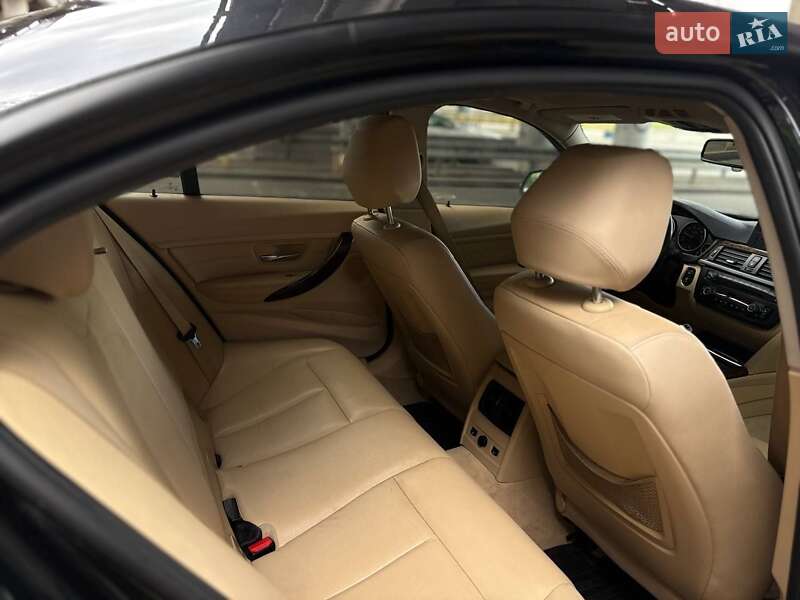 Седан BMW 3 Series 2013 в Одесі