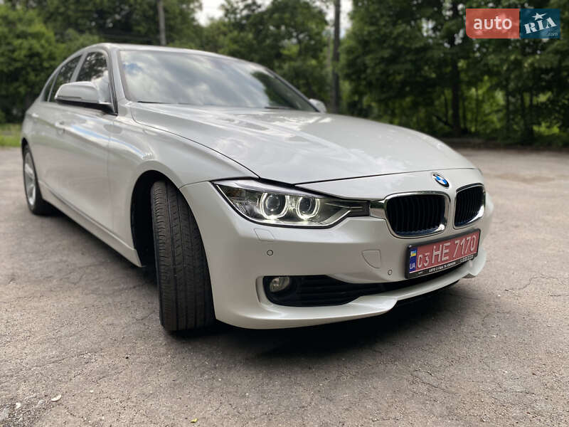 Седан BMW 3 Series 2014 в Вінниці