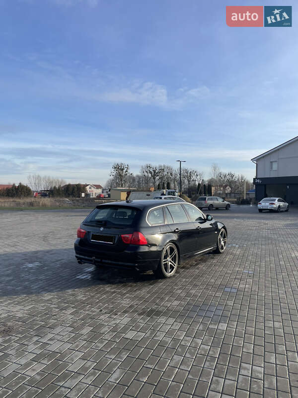 Універсал BMW 3 Series 2011 в Львові