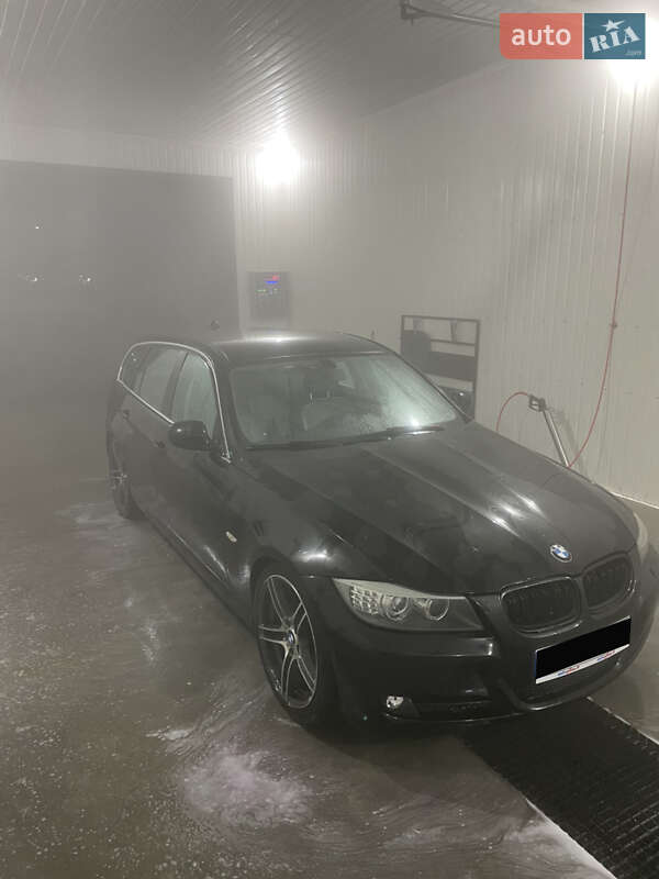 Універсал BMW 3 Series 2011 в Львові