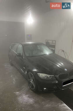Универсал BMW 3 Series 2011 в 
