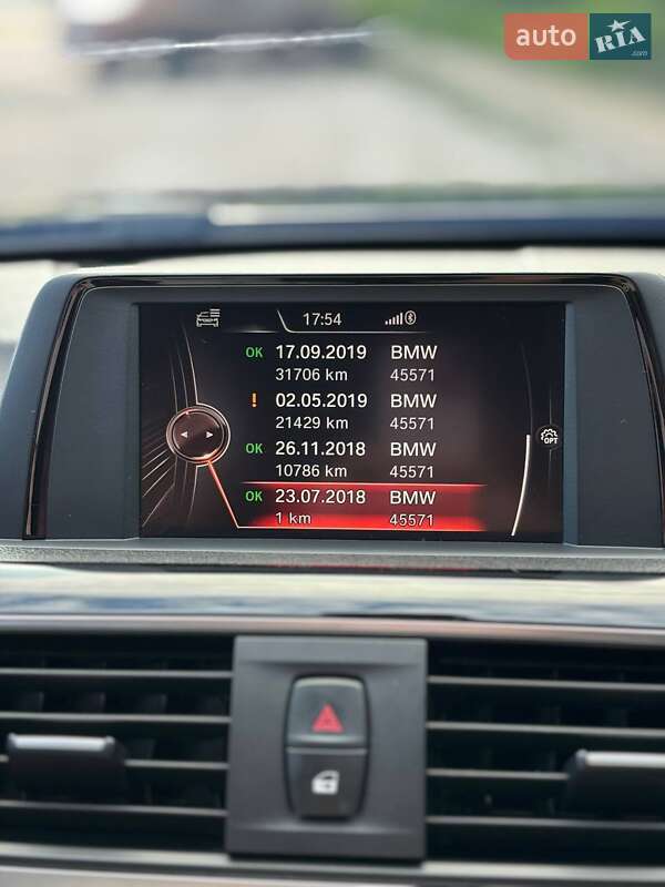 Седан BMW 3 Series 2017 в Днепре