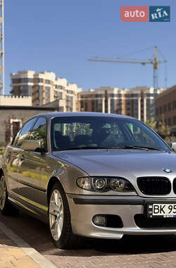Седан BMW 3 Series 2004 в Киеве