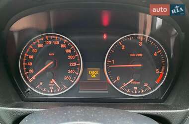 Седан BMW 3 Series 2010 в 