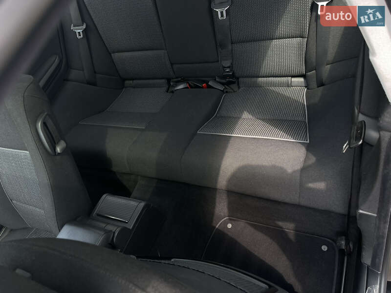 Купе BMW 3 Series 2005 в Днепре фото 18 Купе BMW 3 Series 2005 в Днепре