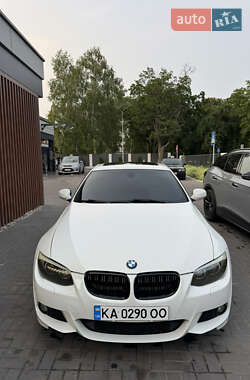 Купе BMW 3 Series 2011 в 