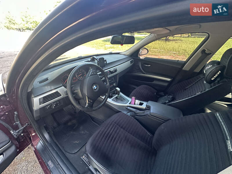 Седан BMW 3 Series 2008 в Чугуеве