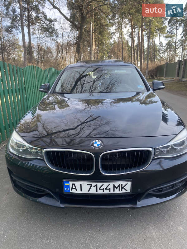 Седан BMW 3 Series 2013 в 