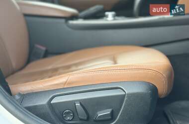 Седан BMW 3 Series 2013 в 