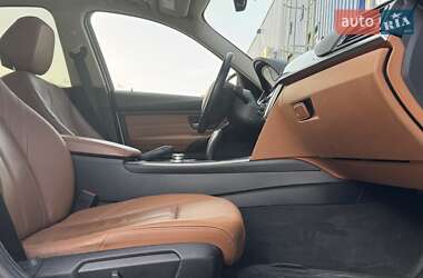 Седан BMW 3 Series 2013 в 