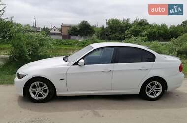 Седан BMW 3 Series 2011 в 
