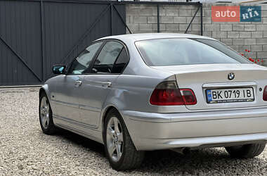 Седан BMW 3 Series 2001 в 