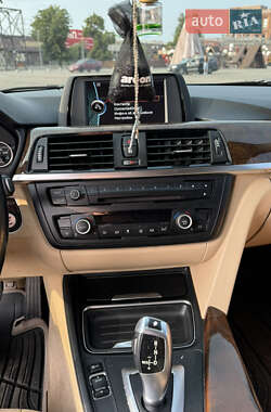 Седан BMW 3 Series 2013 в 