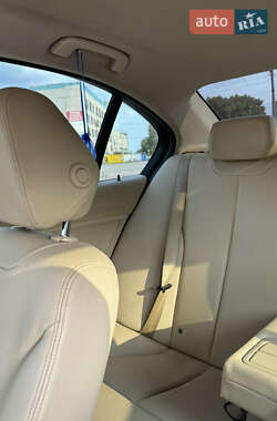 Седан BMW 3 Series 2013 в 