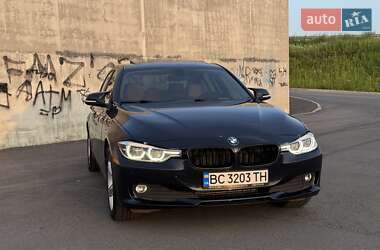 Седан BMW 3 Series 2015 в Львові