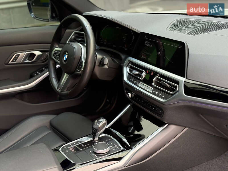 Седан BMW 3 Series 2020 в Києві