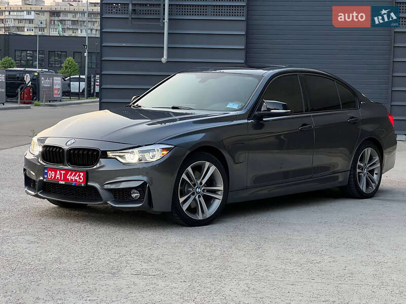 Седан BMW 3 Series 2016 в Києві