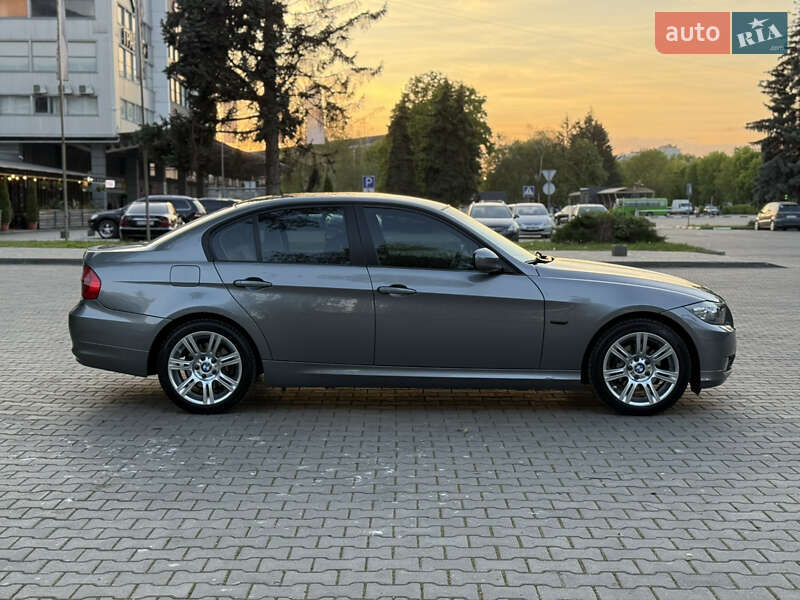 Седан BMW 3 Series 2008 в Черновцах