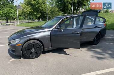 Седан BMW 3 Series 2012 в 
