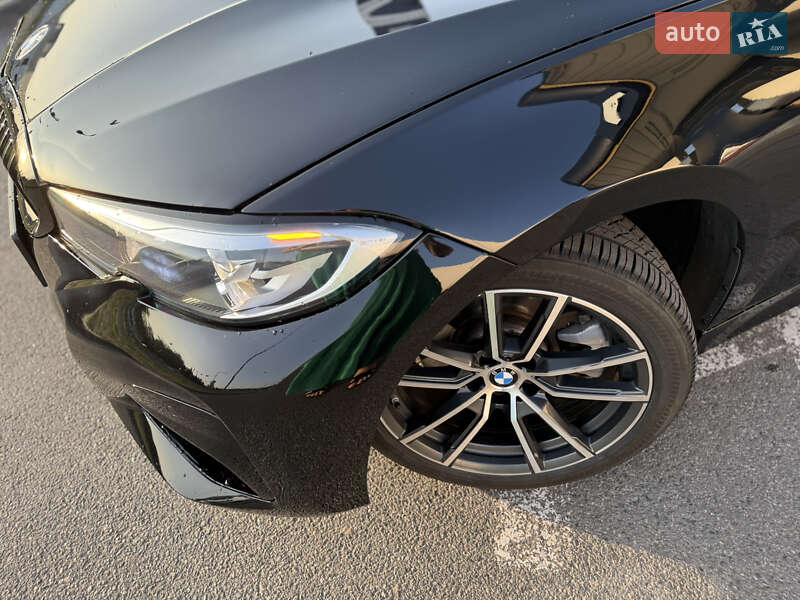 Седан BMW 3 Series 2019 в Дніпрі