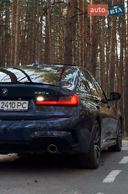Седан BMW 3 Series 2022 в 