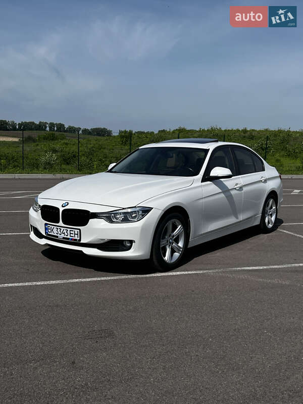 Седан BMW 3 Series 2013 в Ровно