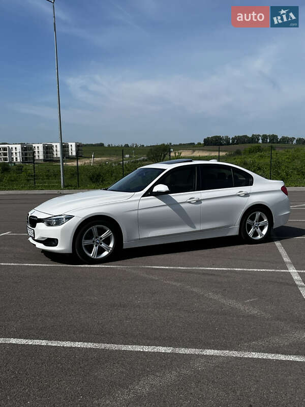 Седан BMW 3 Series 2013 в Ровно