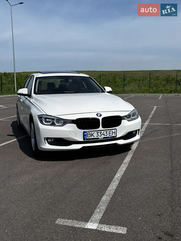 Седан BMW 3 Series 2013 в Ровно