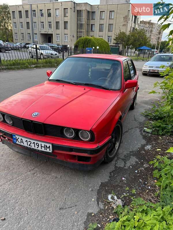 Седан BMW 3 Series 1984 в Киеве