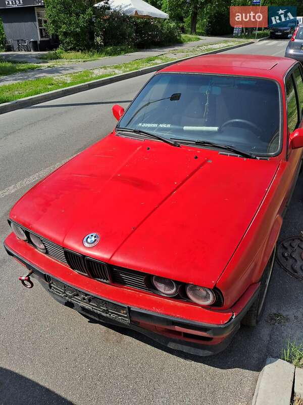 Седан BMW 3 Series 1984 в Киеве