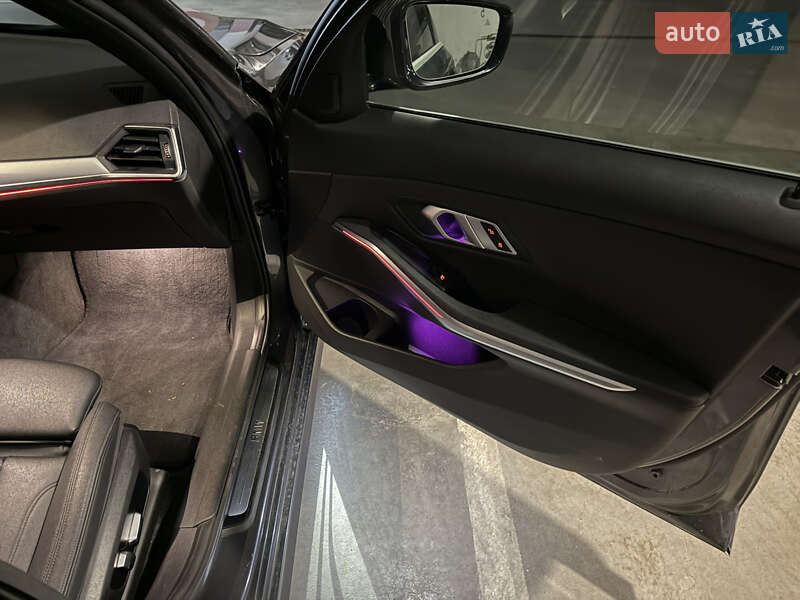 Седан BMW 3 Series 2021 в Києві