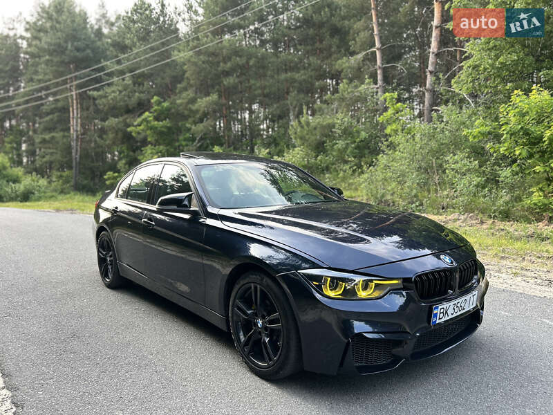 Седан BMW 3 Series 2016 в Ровно