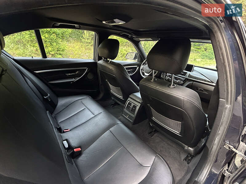 Седан BMW 3 Series 2016 в Ровно