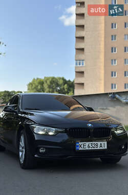 Седан BMW 3 Series 2015 в 