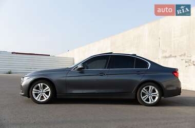 Седан BMW 3 Series 2017 в 