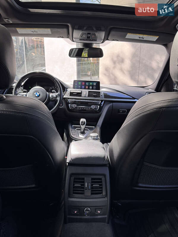 Седан BMW 3 Series 2016 в Киеве