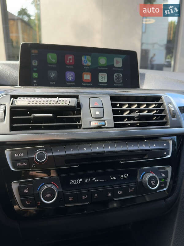 Седан BMW 3 Series 2016 в Киеве