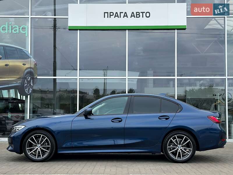Седан BMW 3 Series 2022 в Києві