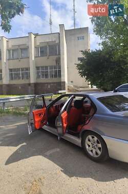 Седан BMW 3 Series 1993 в Первомайске