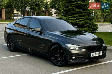 Седан BMW 3 Series 2015 в Киеве