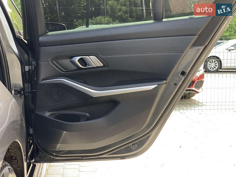 Седан BMW 3 Series 2019 в Бердичеві